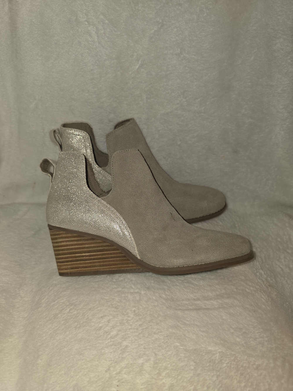 Toms Taupe Suede Wedge Booties with Sparkle Heel Panel Size 6.5